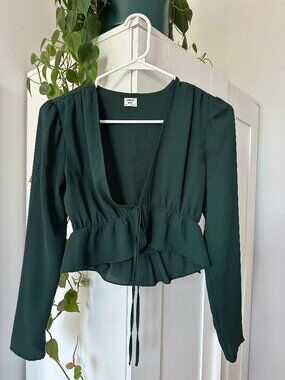 Low Neck Top